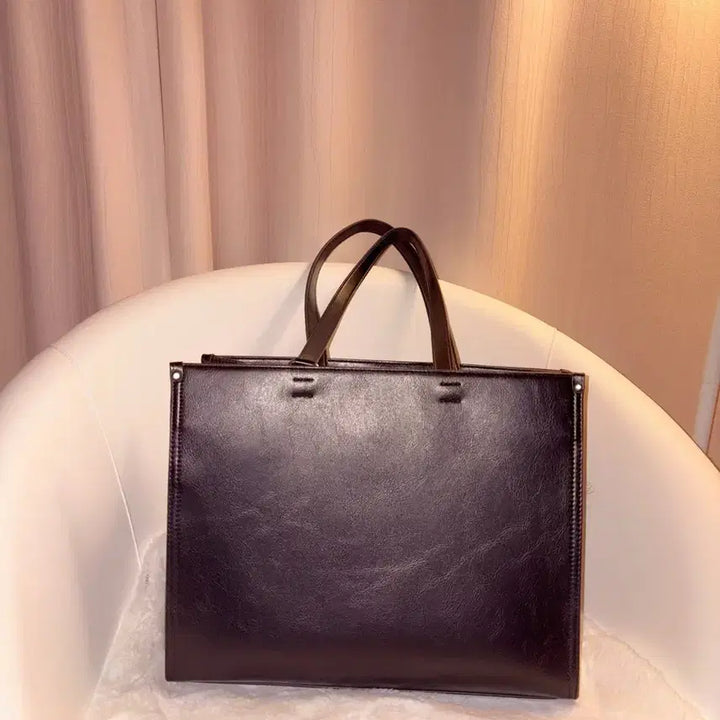 [BUNJANG] JILLSTUART NEWYORK Chemi Bag Medium Shoulder Bag Black Leather / 질바이질스튜디오 [케미백] 블랙 레더 미디움 숄더백 (m)