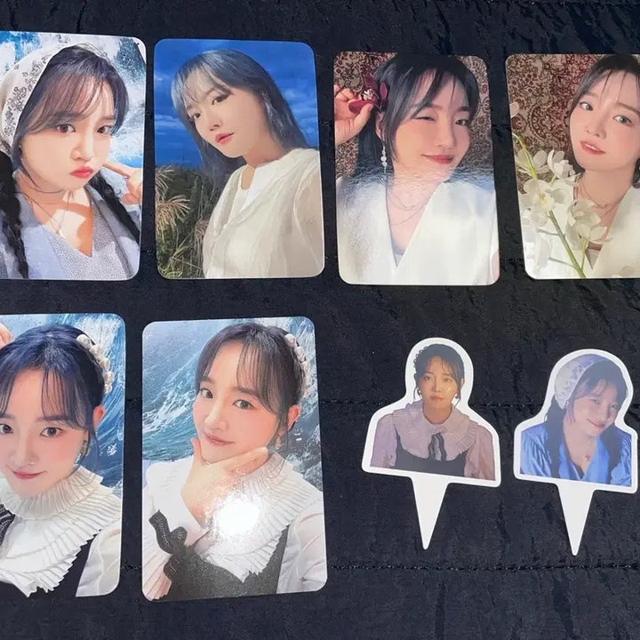 [BUNJANG] YOUNHA 윤하 7집 포카, 미공포, 디저트픽 일괄 판매 / YOUNHA 윤하 7집 포카, 미공포, 디저트픽 일괄 판매
