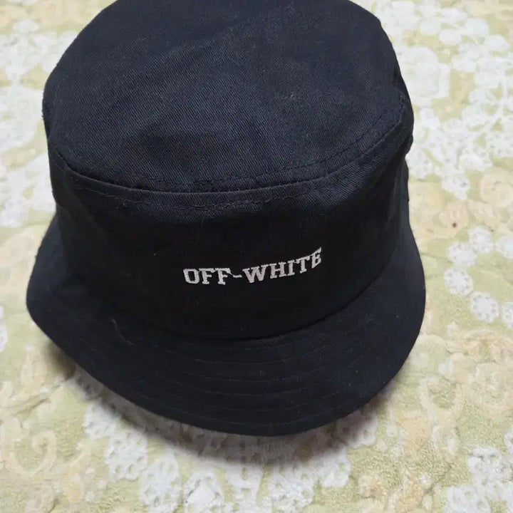 [BUNJANG] Off-White Bucket Hat / OFF-WHITE 오프화이트 버킷햇