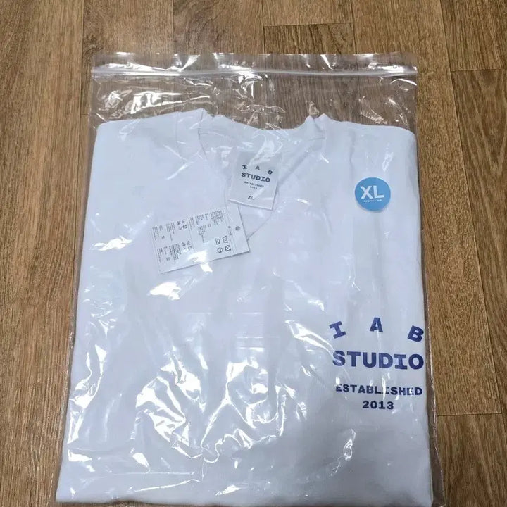 [BUNJANG] IAB Studio White T-shirt XL / 아이앱스튜디오 화이트 반팔 티셔츠 XL 새상품