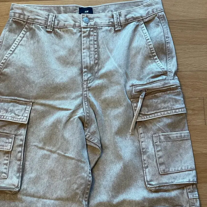 [BUNJANG] H&amp;M Beige Loose Cargo Pants / H&amp;M 베이지 루즈 카고 팬츠