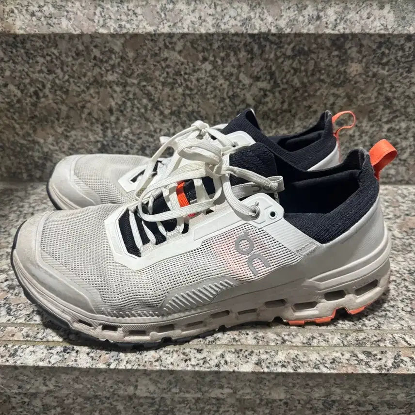 [BUNJANG] On Running Cloud Ultra 2 Sneakers / 온 러닝 270-275 클라우드 울트라2