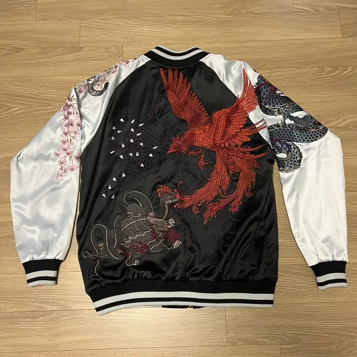 [BUNJANG] Tiger Dragon Suzaku Cherry Blossom Souvenir Jacket / 호랑이 용 현무 주작 벚꽃 스카잔