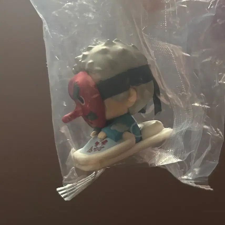 [BUNJANG] Demon Slayer Urokodaki Sakonji Mini Figure / 귀멸의칼날 우로코다키 사콘지 미니 피규어