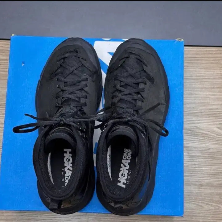 [BUNJANG] Hoka Ultra High Black Sneakers / 호카 울트라 하이 블랙 275사이즈