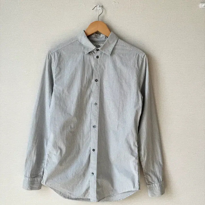 [SOLD OUT] (상태최상) COS 코스 남성 레귤러핏 coupe droite 바스락 스