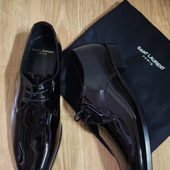 [BUNJANG] Saint Laurent Patent Leather Derby Shoes / (미사용/245)생로랑 페이던트 더비슈즈 숙녀화 정장구두 생로랑구두