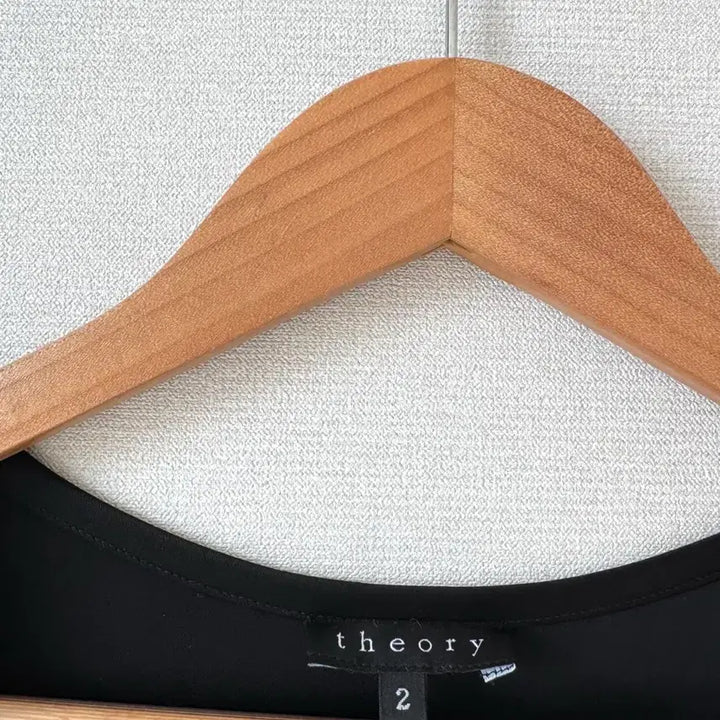 [SOLD OUT] (거의새거) theory 띠어리 블랙 실크 나시 원피스 2 사이즈 55