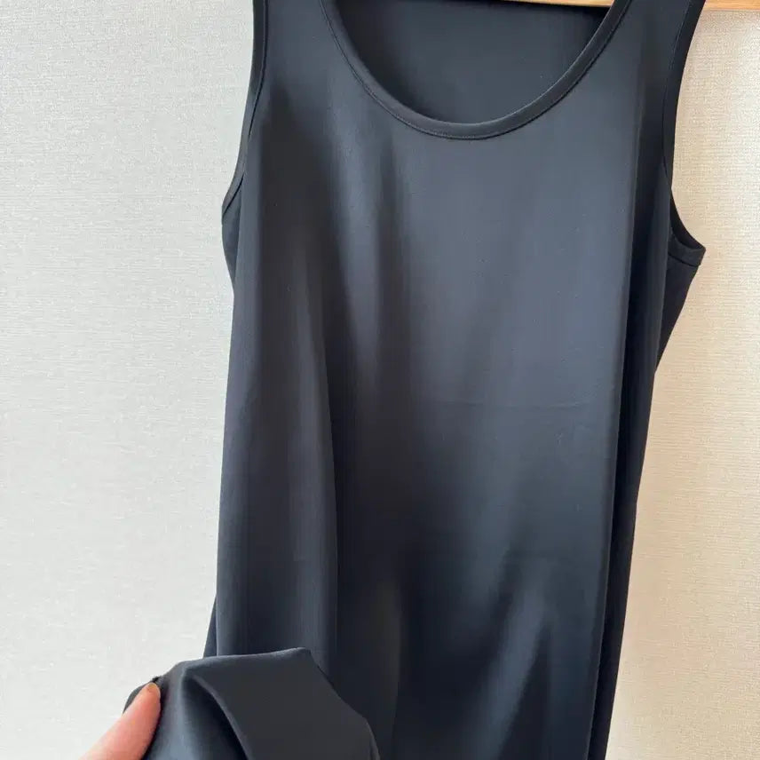 [SOLD OUT] (거의새거) theory 띠어리 블랙 실크 나시 원피스 2 사이즈 55