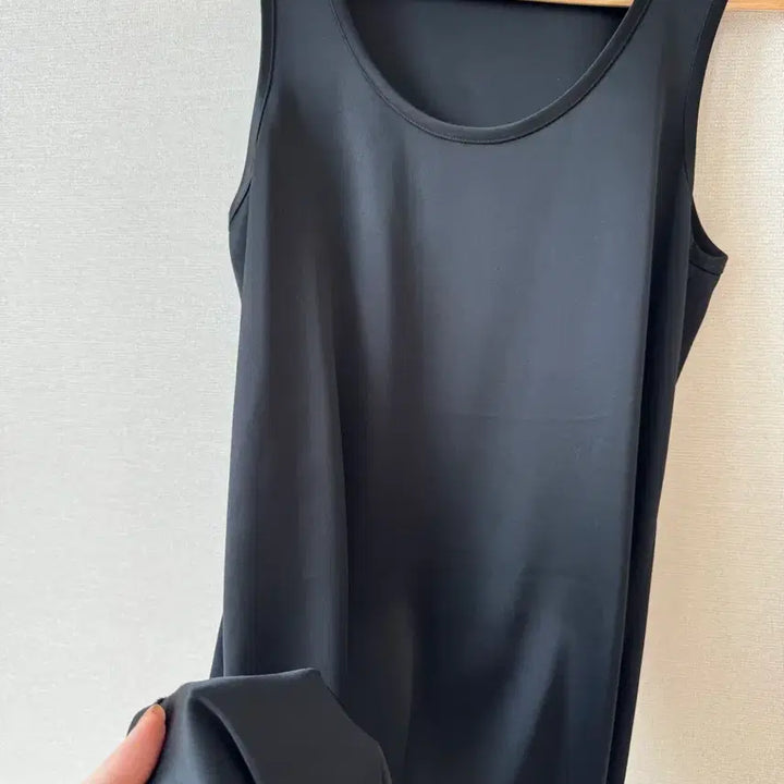 [SOLD OUT] (거의새거) theory 띠어리 블랙 실크 나시 원피스 2 사이즈 55
