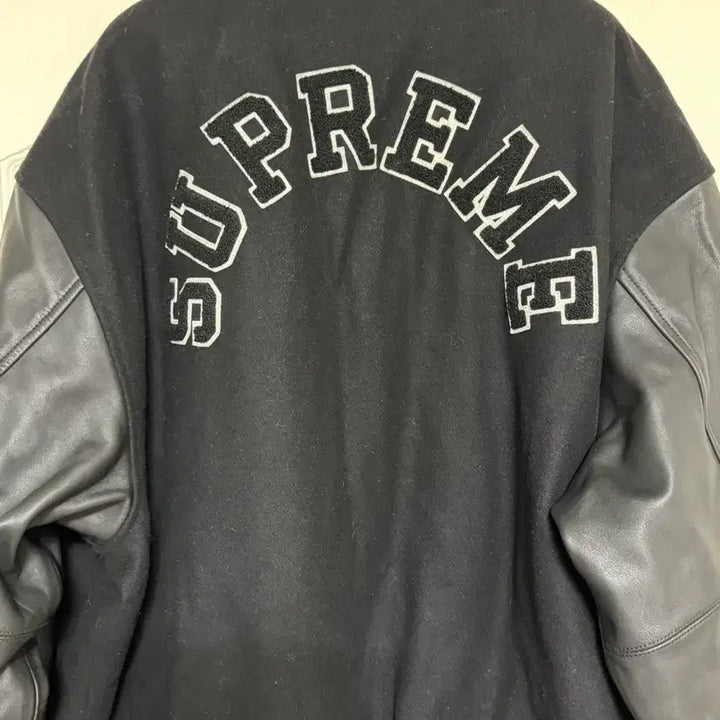 [BUNJANG] Supreme Tiger Varsity Jacket Black XL / 23F/W슈프림 타이거 바시티 블랙 XL