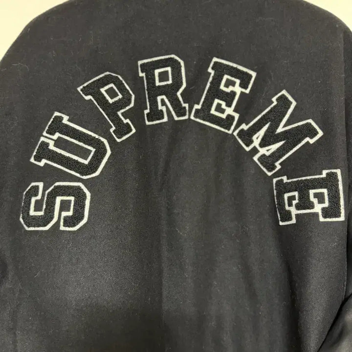 [BUNJANG] Supreme Tiger Varsity Jacket Black XL / 23F/W슈프림 타이거 바시티 블랙 XL