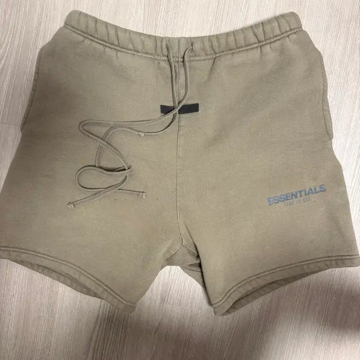 [BUNJANG] Fear of God Essentials Shorts M / 피어오브갓 에센셜 쇼츠 M