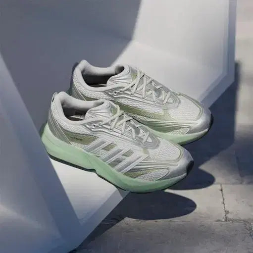[BUNJANG] Adidas Lite Blaze Glow Sneakers / 새상품 아디다스 라이트 블레이즈 글로우 240