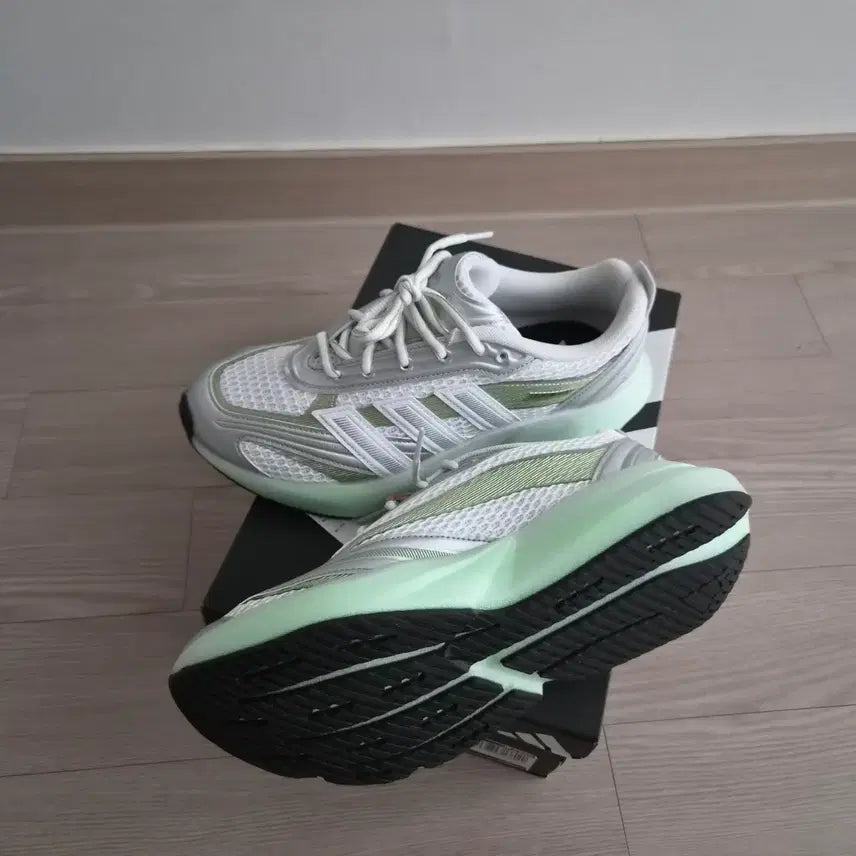 [BUNJANG] Adidas Lite Blaze Glow Sneakers / 새상품 아디다스 라이트 블레이즈 글로우 240