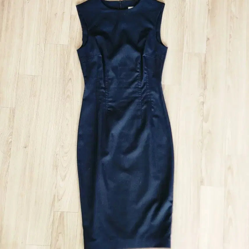 [BUNJANG] 자라 zara 기본 슬림핏 블랙 원피스 하객룩 오피스룩 정장 / 자라 zara 기본 슬림핏 블랙 원피스 하객룩 오피스룩 정장
