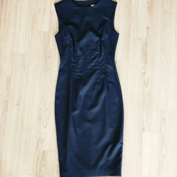 [BUNJANG] 자라 zara 기본 슬림핏 블랙 원피스 하객룩 오피스룩 정장 / 자라 zara 기본 슬림핏 블랙 원피스 하객룩 오피스룩 정장