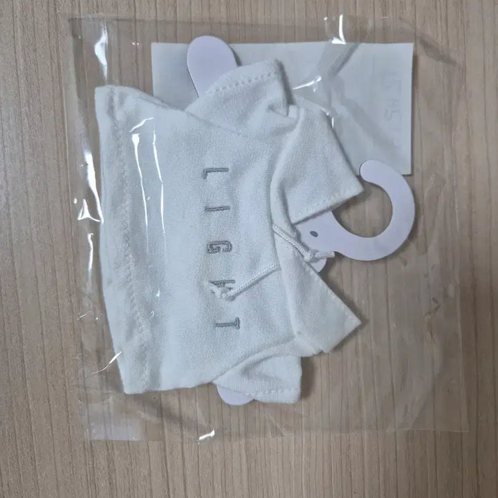 [BUNJANG] Baekhyun LIGHT Doll White Outfit / 백현 LIGHT 흰색 인형 의상