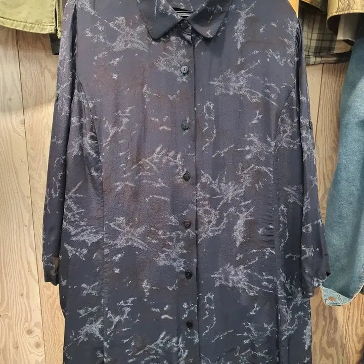 [BUNJANG] Navy Patterned Rayon 100% Long Shirt Jacket - Size 99 / [인견100] 시원한 네이비 패턴 롱셔츠 자켓 (99사이즈/상태최상)