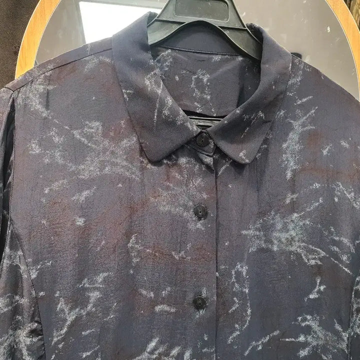 [BUNJANG] Navy Patterned Rayon 100% Long Shirt Jacket - Size 99 / [인견100] 시원한 네이비 패턴 롱셔츠 자켓 (99사이즈/상태최상)