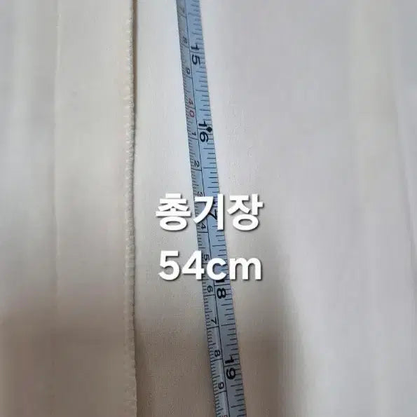 [BUNJANG] Object Ivory Off-Shoulder Blouse / 오브제 아이보리 오프숄더 블라우스 55