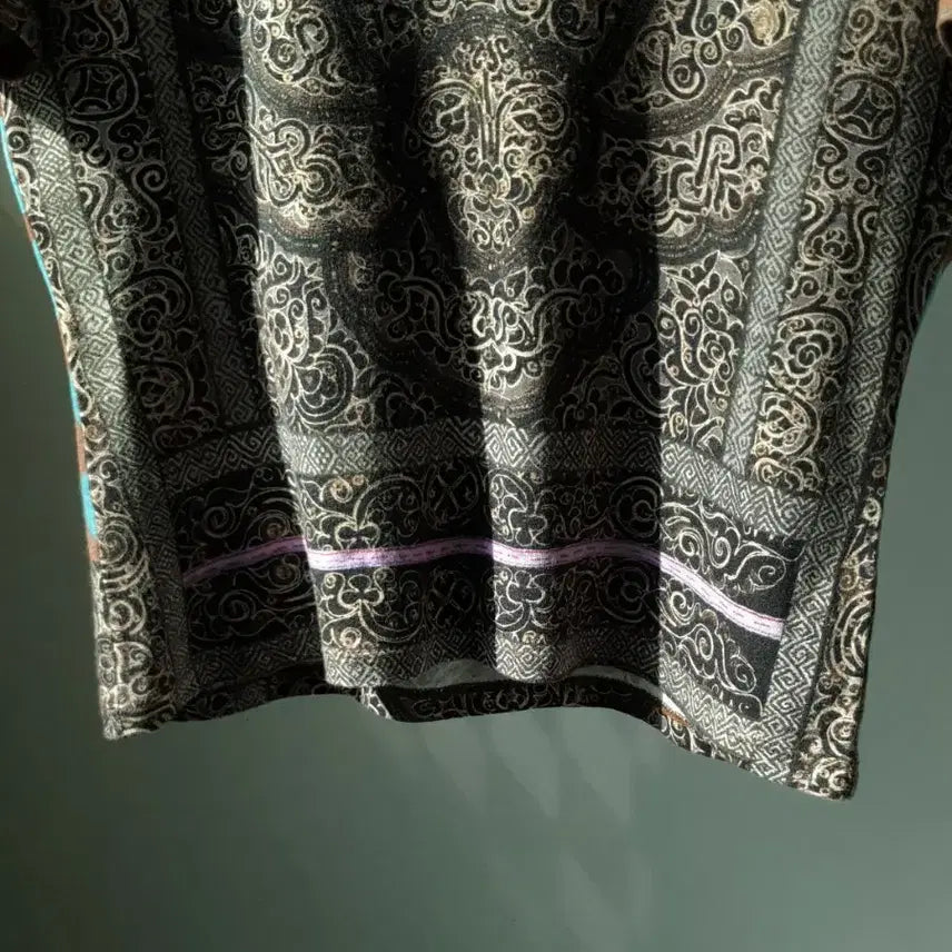 [BUNJANG] Issey Miyake Paisley T-Shirt / 01S/S Issey Miyake Paisley T-Shirt