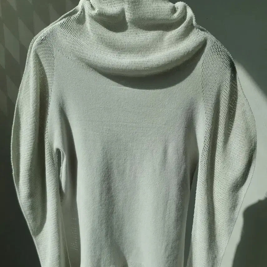 [SOLD OUT] 08A/W Issey Miyake FETE Cowl Neck Top