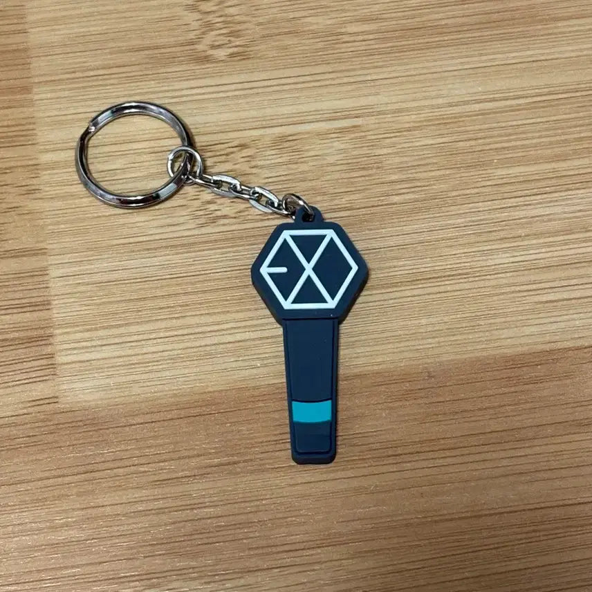 [BUNJANG] EXO Sehun Lightstick Keychain / 엑소 exo 세훈 응원봉 열쇠고리