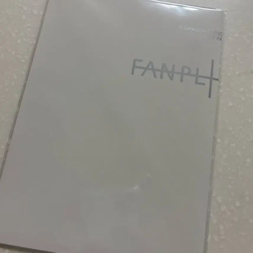 [BUNJANG] G-Dragon Family Kit Poster / 지디 팸키트 미개봉 포스터