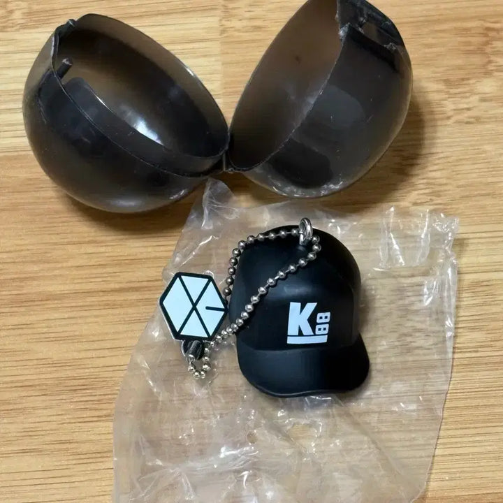[BUNJANG] EXO Kai Hat Keyring / 엑소 exo 카이 모자 키링