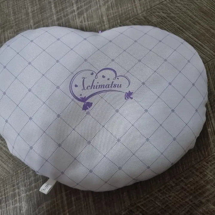 [BUNJANG] Osomatsu-san Ichimatsu Cushion Plush / 오소마츠상 이치마츠 쿠션 인형
