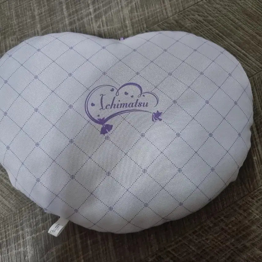 [BUNJANG] Osomatsu-san Ichimatsu Cushion Plush / 오소마츠상 이치마츠 쿠션 인형