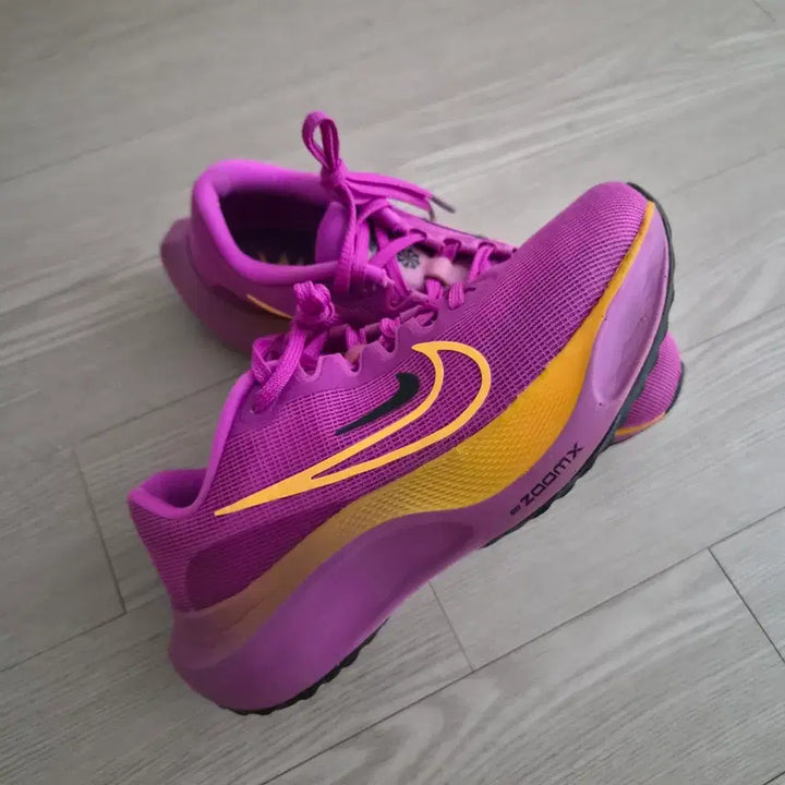 [BUNJANG] Nike Woman Zoom Fly 5 Hyper Violet 240 / 나이키우먼 줌 플라이 5 하이퍼 바이올렛 240