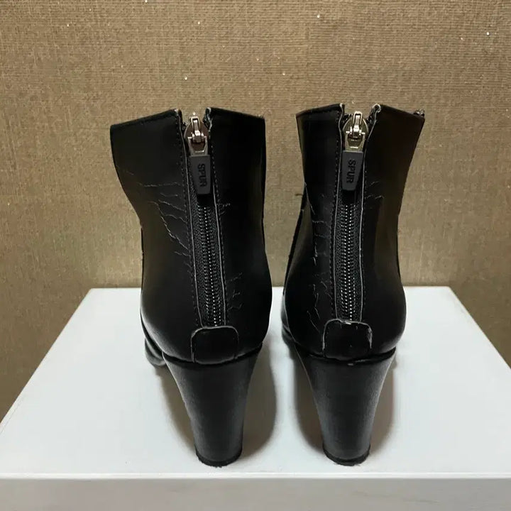 [BUNJANG] Black Ankle Boots / 240-245) 블랙 앵클 부츠
