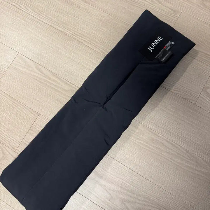 [BUNJANG] JUNE A04 Padded Muffler / 준느 A04 패디드 머플러