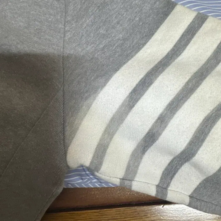 [BUNJANG] Thom Browne Gray Sweatshirt / 톰브라운 맨투맨