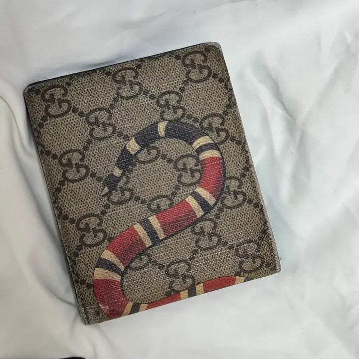 [BUNJANG] Gucci Snake Wallet + Gucci Snake Tote Bag / 구찌 스네이크 반지갑 + 구찌 스네이크 토트백
