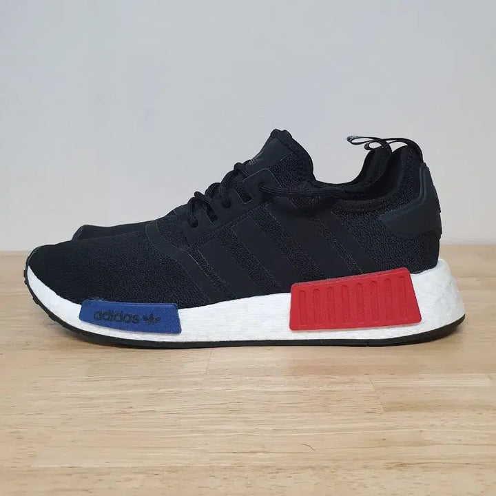 [BUNJANG] Adidas NMD_R1 OG Core Black Sneakers / 아디다스 NMD_R1 OG 코어 블랙 280mm