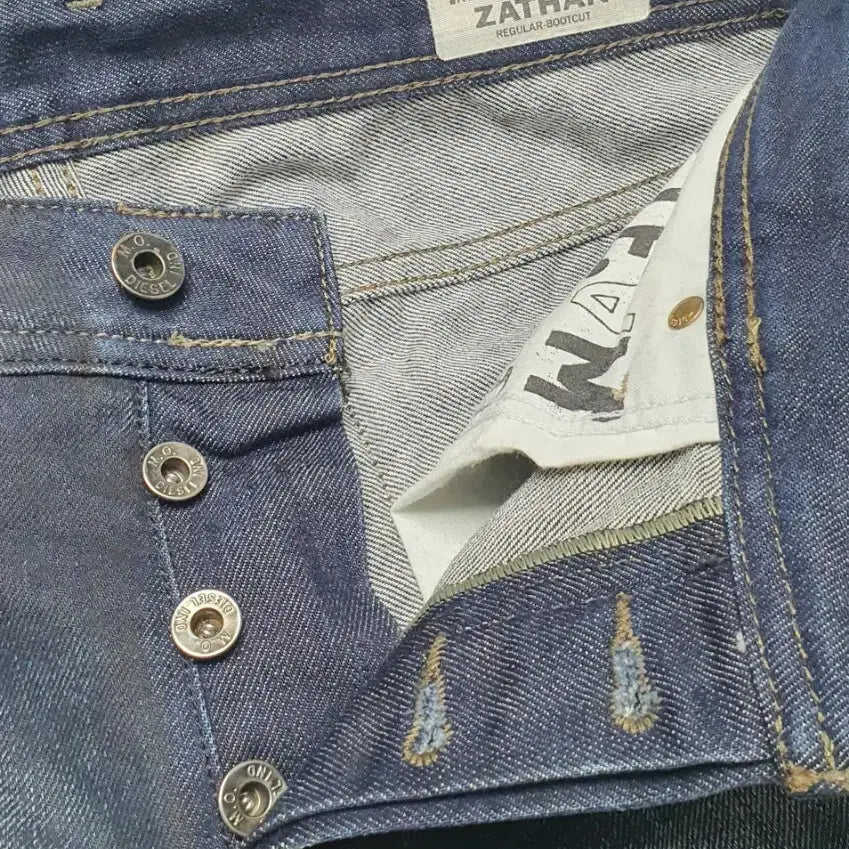 [BUNJANG] DIESEL 디젤 ZATHAN 자탄 워싱 데님 W28 L30 / DIESEL 디젤 ZATHAN 자탄 워싱 데님 W28 L30