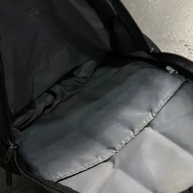 [SOLD OUT] 언더아머 백팩