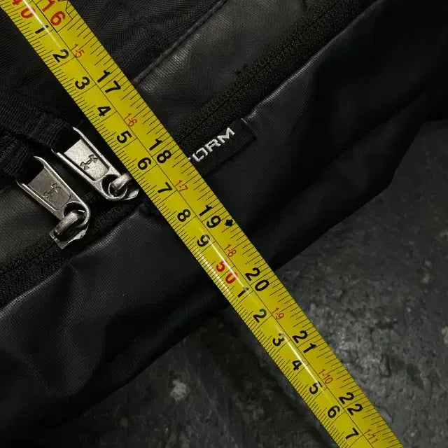 [SOLD OUT] 언더아머 백팩