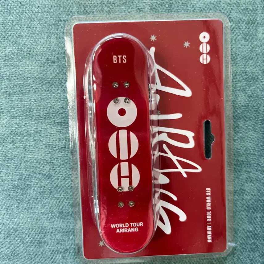 [SOLD OUT] 방탄소년단 BTS ARIRANG 아리랑 스케이트보드 키링 RED