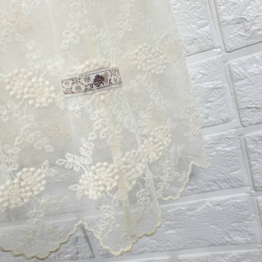 [SOLD OUT] [26-27]써스데이아일랜드 밴딩 레이스 스커트