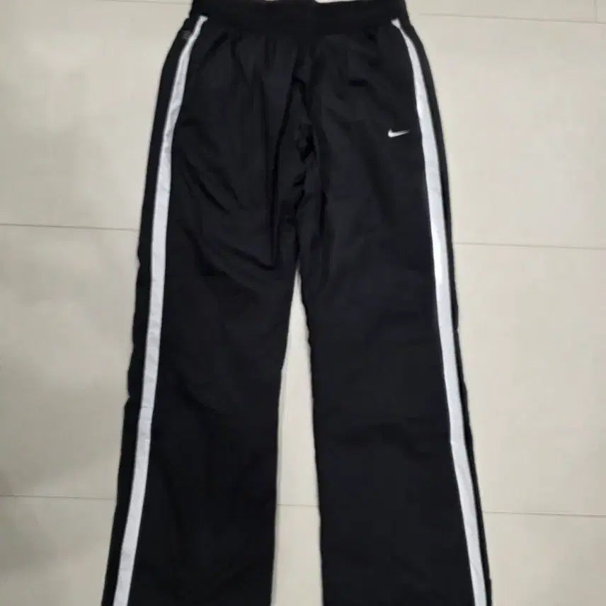 [BUNJANG] Nike Tennis Logo Track Pants / 나이키 테니스 로고 트랙 팬츠 팝니다.