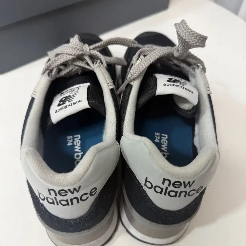 [BUNJANG] New Balance 574 Black Sneakers 255mm / 뉴발란스 Class 574 블랙 스니커즈 255