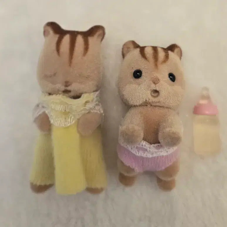 [BUNJANG] Sylvanian Families Baby Squirrel (Sleeping) / 실바니안 베이비/ 슬리핑 다람쥐