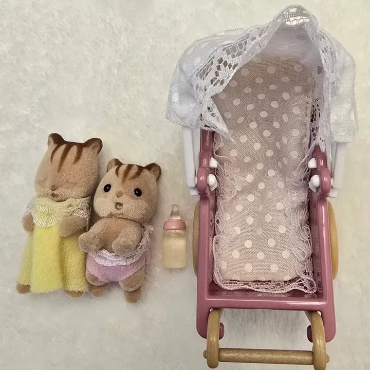 [BUNJANG] Sylvanian Families Baby Squirrel (Sleeping) / 실바니안 베이비/ 슬리핑 다람쥐