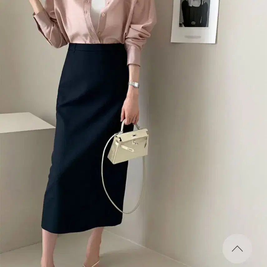[SOLD OUT] 데일리룩 더로우벨트스커트 판매(네이비, s사이즈)