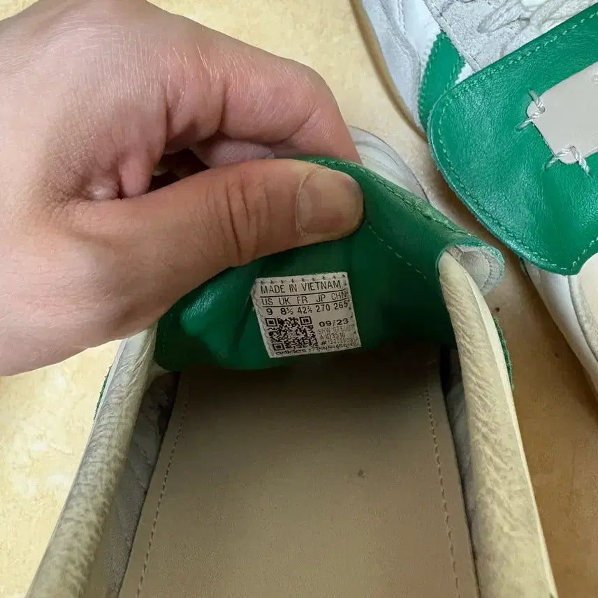 [BUNJANG] Adidas Gazelle Indoor Shoes / 아디다스 풋 인더스트리 가젤 인도어 270 판매!