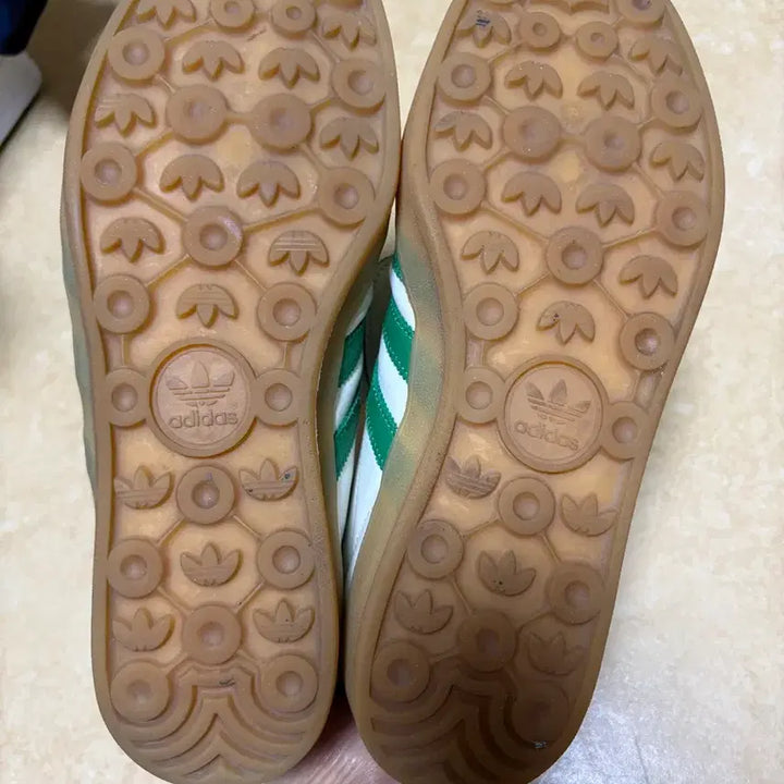 [BUNJANG] Adidas Gazelle Indoor Shoes / 아디다스 풋 인더스트리 가젤 인도어 270 판매!